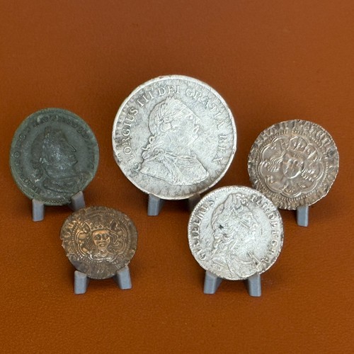 Coin display stands - coin, v